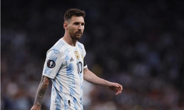 宁德时代现2笔大宗交易 合计成交10.07万股